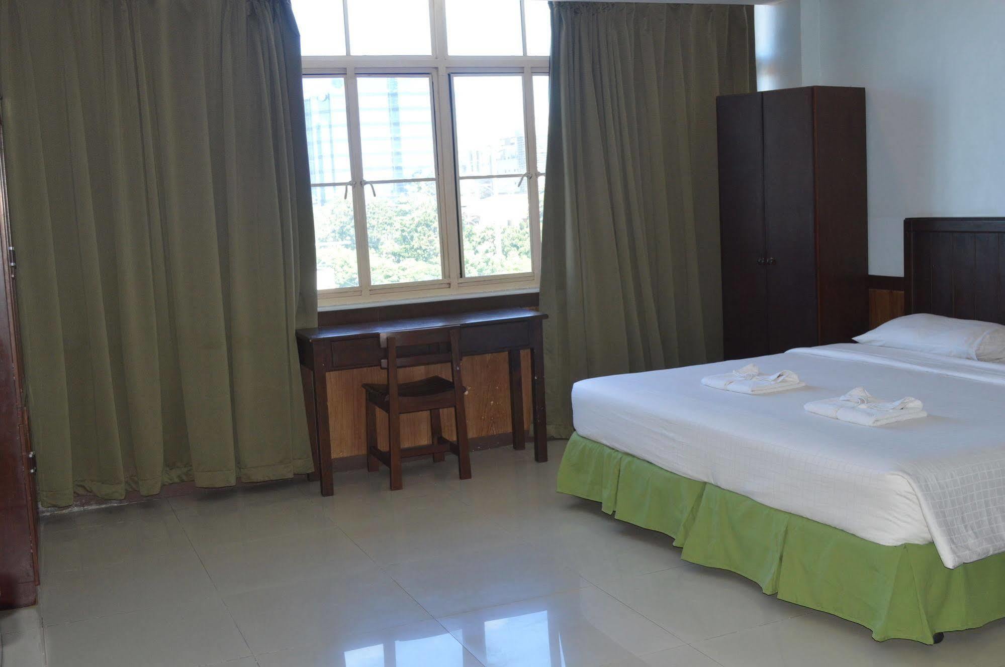 อาลู โฮเต็ล ดาเวา Hotel Davao ภายนอก รูปภาพ